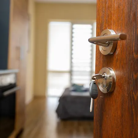 Trendy - Free Parking In Apartment *