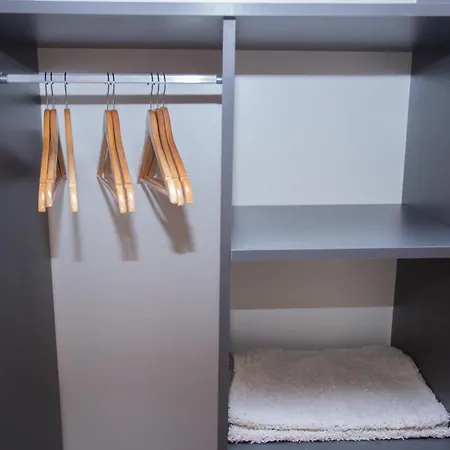 Trendy - Free Parking In Apartment