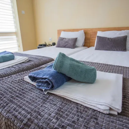 Trendy - Free Parking In Apartment *