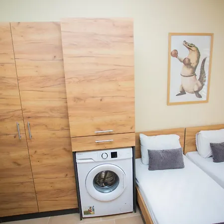 - Stylish & Convenient Велико Търново