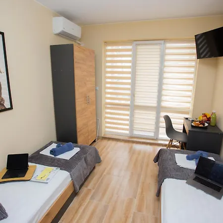 Apartment - Stylish & Convenient *