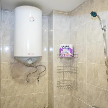 - Stylish & Convenient Apartment Veliko Tarnovo