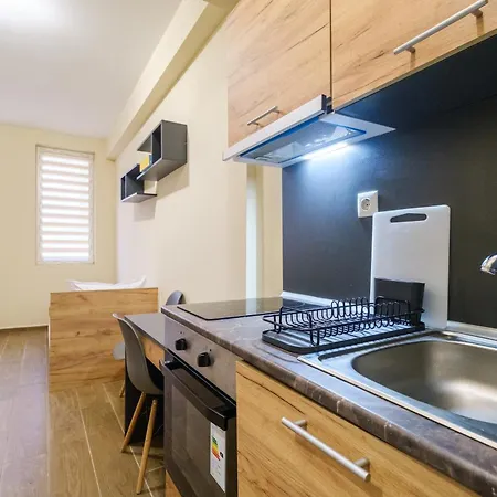 - Stylish & Convenient Апартамент Велико Търново