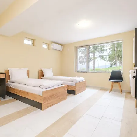 - Stylish & Convenient Apartament Wielkie Tyrnowo