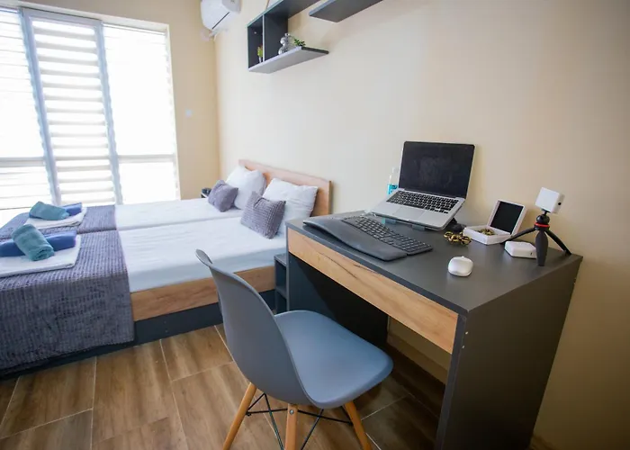 - Stylish & Convenient * Veliko Tarnovo