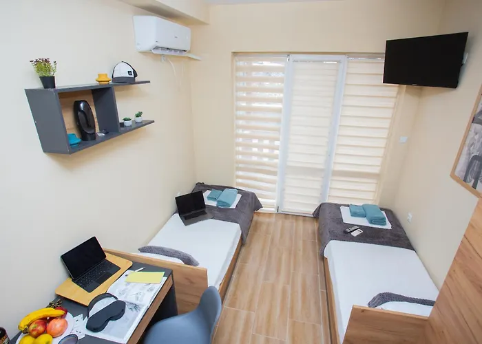 - Stylish & Convenient Apartment Veliko Tarnovo