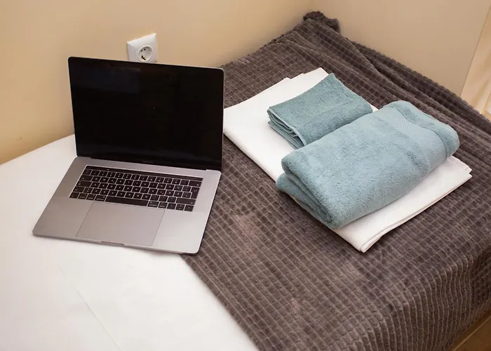 - Stylish & Convenient