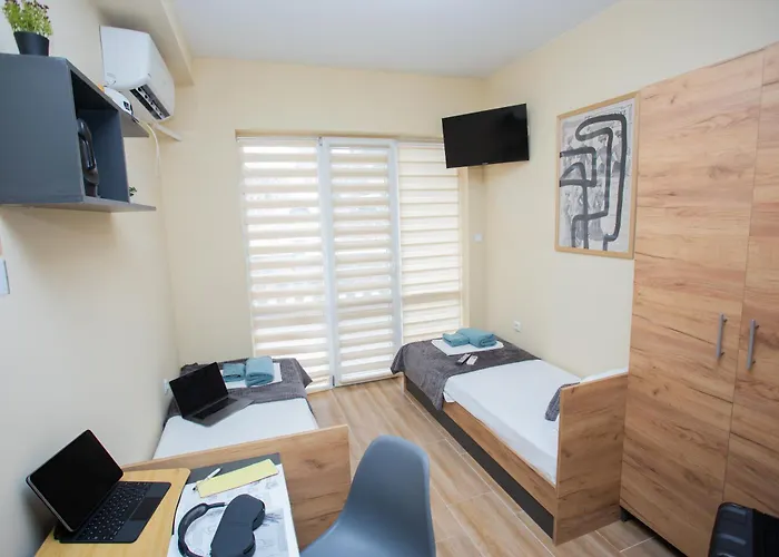 - Stylish & Convenient *