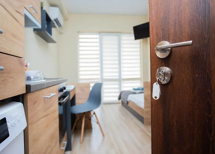 - Stylish & Convenient * Veliko Tarnovo