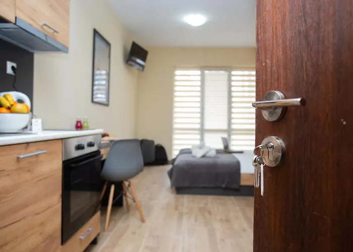 - Stylish & Convenient Apartmán Veliko Tarnovo