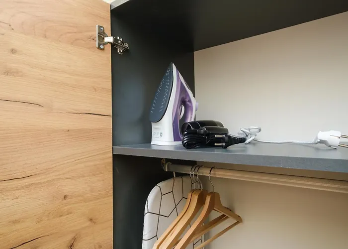 - Stylish & Convenient *